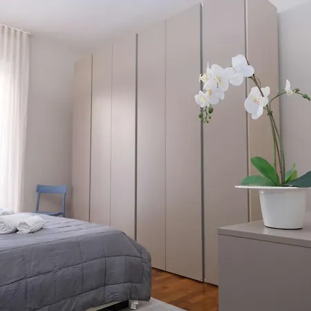 Domus Arena - Eleganza Nel Cuore Di Apartamento Verona