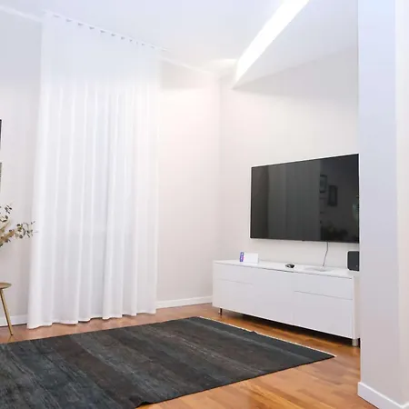 Domus Arena - Eleganza Nel Cuore Di Apartamento Verona